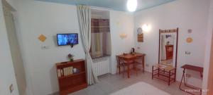 TV a/nebo společenská místnost v ubytování Guesthouse Serena