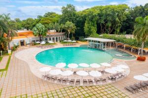 A piscina localizada em Bourbon Thermas Eco Resort Cataratas do Iguacu ou nos arredores