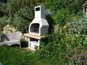 A garden outside Cà dei Conti