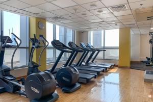 The fitness centre and/or fitness facilities at Frank Porter - Bay Central West Tower