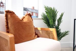 Et opholdsområde på Centrally Located 2 Bedroom