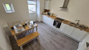 Gallery image of Crescent View, Terrace Road - Very central Buxton in Buxton +8 photos