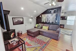 Χώρος καθιστικού στο Spacious Studio Unit 5 with Gorgous Canyon Views