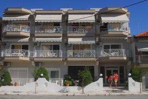 Το κτήριο όπου στεγάζεται  το ξενοδοχείο διαμερισμάτων