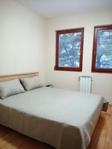 Una cama o camas en una habitación de HOHN