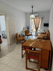 Χώρος καθιστικού στο Loutraki Home