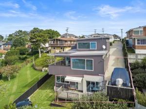 una vista aérea de una casa en Sensational Rest in the North, en Auckland
