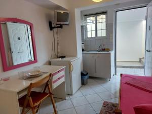 Gallery image of Ανεξάρτητο studio κοντά στο κέντρο της Πάτρας. in Patra