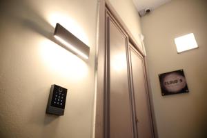 Foto Tiranas asuva majutusasutuse CLOUD 5 Blloku Rooms Tirana galeriist