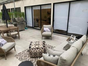 Gallery image of 2Bdr Condo - Los Delfines Golf & Country Club - Large Patio - Beach of Playa Tambor - 24 hrs security in Pochote