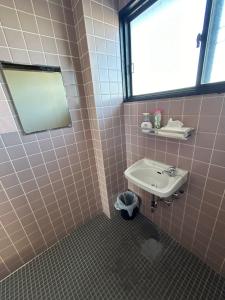 Kamar mandi di 高島市安曇川町琵琶湖徒歩3分エクシブ 高島 近くBbQ自転車無料貸出