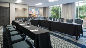 DoubleTree by Hilton San Diego Del Mar商务区和/或会议室