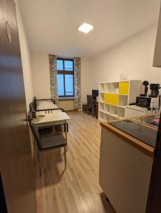 Η κουζίνα ή μικρή κουζίνα στο Apartment im Luisenviertel - Grün +15 φωτογραφίες