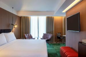 Postel nebo postele na pokoji v ubytování Doubletree By Hilton Lima San Isidro