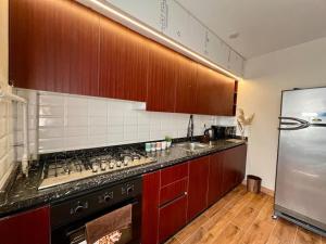 Köök või kööginurk majutusasutuses Exquisite Maadino