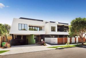 Το κτήριο όπου στεγάζεται  το διαμέρισμα