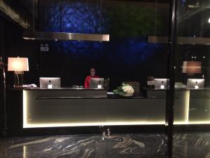 Set per la preparazione di tè e caffè presso Paco Hotel Shuiyin Road Guangzhou-Free bus Canton Fair