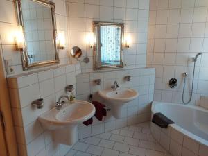 Gallery image of Michl"s Villa Modern retreat in Tarrenz +4 photos