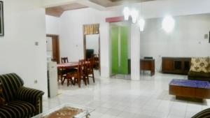 Fotografie z fotogalerie ubytování Sewa Rumah 4 Kamar Tidur v destinaci Bandung
