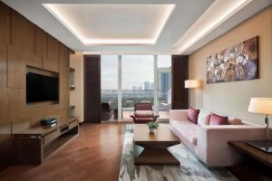 TV a/nebo společenská místnost v ubytování JW Marriott Hotel Hanoi