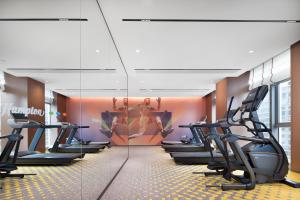 Fitnes oz. oprema za telovadbo v nastanitvi Hampton by Hilton Dongguan Liaobu Songshan Lake Avenue