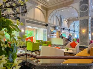 Posezení v ubytování Patong Resort Hotel - SHA Extra Plus