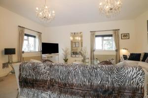 Gallery image of The Coach House in Haywards Heath +52 photos