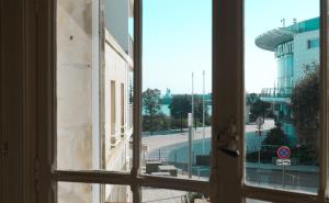 Μπαλκόνι ή βεράντα στο Charmant appartement vue mer Les Sables - 2 personnes