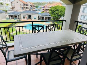 En balkon eller terrasse på Portobelo 46, Diaz Beach, Mossel bay #Gardenroute