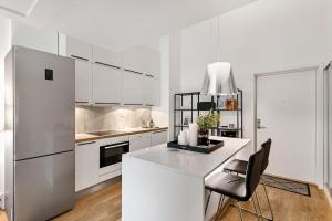 Dapur atau dapur kecil di Spectacular loft in the middle of Oslo City Centre