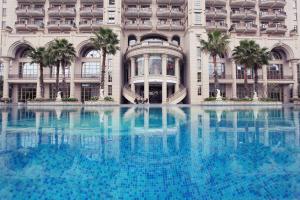 Πισίνα στο ή κοντά στο Days Hotel by Wyndham Logan City Huizhou