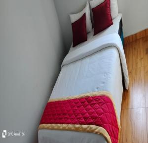 Voodi või voodid majutusasutuse JK - 4 BHK Villa toas