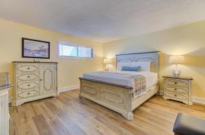 Katil atau katil-katil dalam bilik di 1110 Lake Lure By The Sea by Atlantic Towers