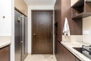 Kuchyň nebo kuchyňský kout v ubytování Ultimate Stay / 7 people / Spacious / Dubai Creek with Marina Views