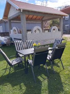 Vrt pred nastanitvijo Apartman 23