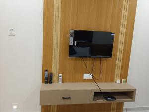 TV a/nebo společenská místnost v ubytování Hotel welcome somnath