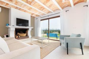 Μια τηλεόραση ή/και κέντρο ψυχαγωγίας στο YourHouse Carrera Plana