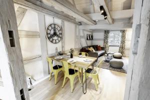 Χώρος καθιστικού στο Cozy Schwabach #Dachterasse#Exquisit#Fachwerk#90qm +19 φωτογραφίες