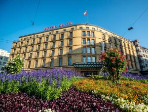 Zgradba, v kateri se nahaja hotel