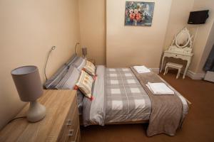 Gallery image of Banyan tree in Buxton