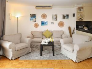 Posezení v ubytování Apartment Vasco de Gama B11-R by Interhome