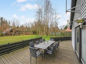 Zahrada ubytování Holiday Home Anine - 200m to the inlet by Interhome
