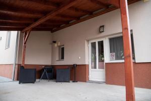 Farkas Villa 6782 Mórahalom, 17 István király út kép - 2