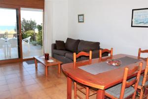 Posezení v ubytování Apartamento vista al mar 313 - 2H