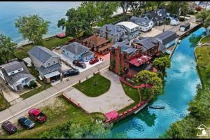 A bird's-eye view of Part of Mini-Mansion, private, 3 story Lake Erie views