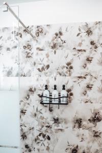 Ένα μπάνιο στο IL CORTILETTO