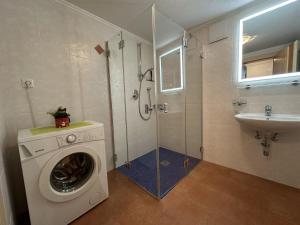 Koupelna v ubytování Apartment Apart Bergglück by Interhome