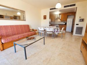 Dapur atau dapur kecil di Apartment Residencial Golden Beach by Interhome