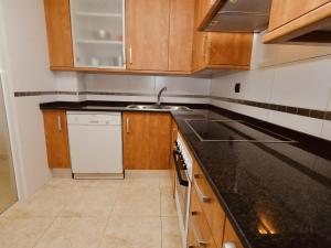 Dapur atau dapur kecil di Apartment Residencial Golden Beach by Interhome +18 gambar