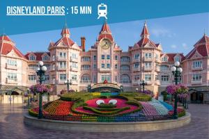 a picture of the disneyland paris resort at Le Contemporain ~ T4 Spacieux ~ RER A & Disney in Torcy